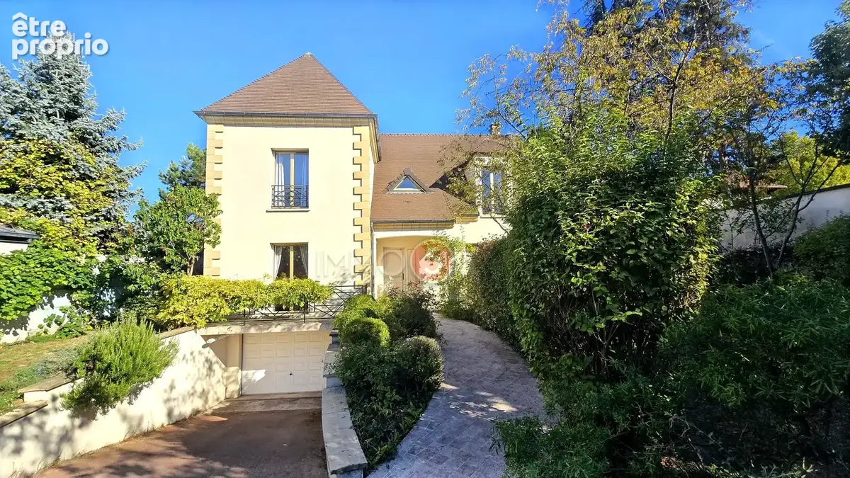 Maison 9 pièces 205 m² à vendre à Le Raincy (93340) - photo 2
