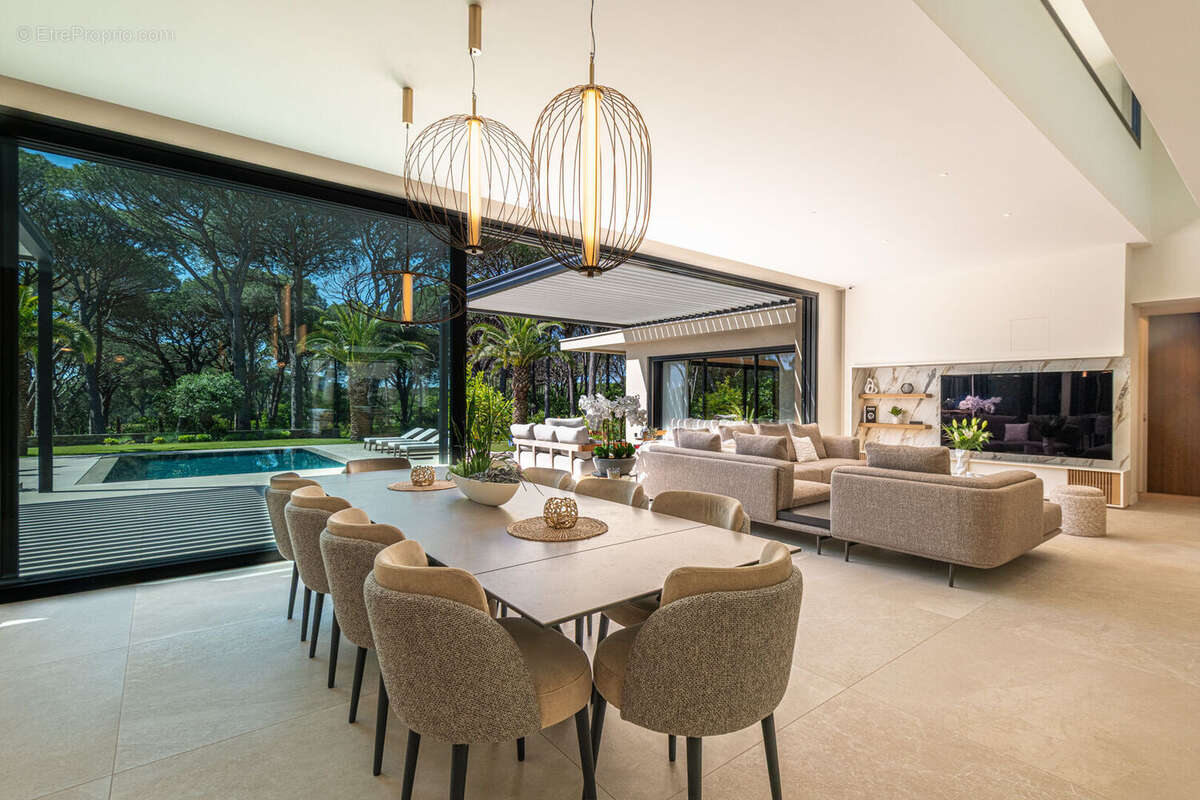 Maison à SAINT-RAPHAEL