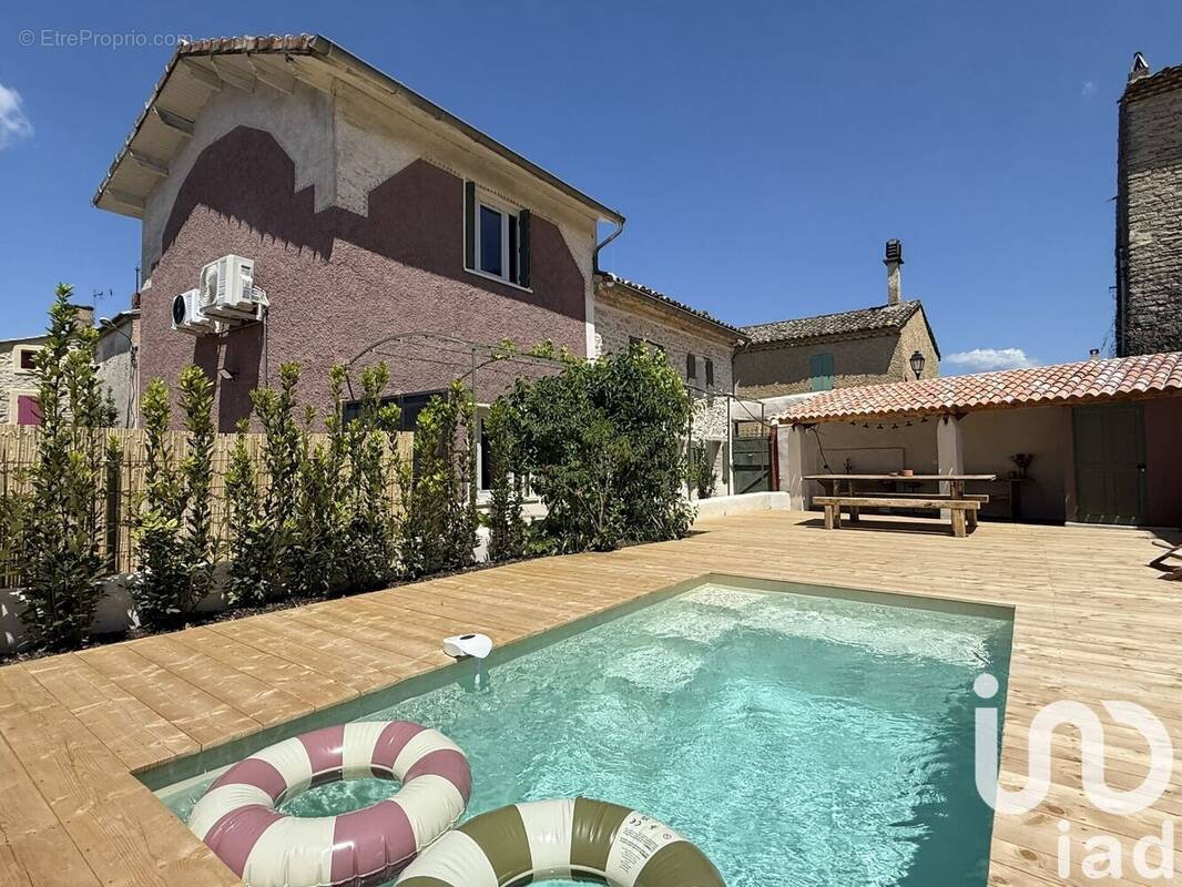 Photo 1 - Maison à ENTRECHAUX