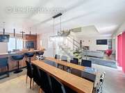 Maison à L'HAY-LES-ROSES