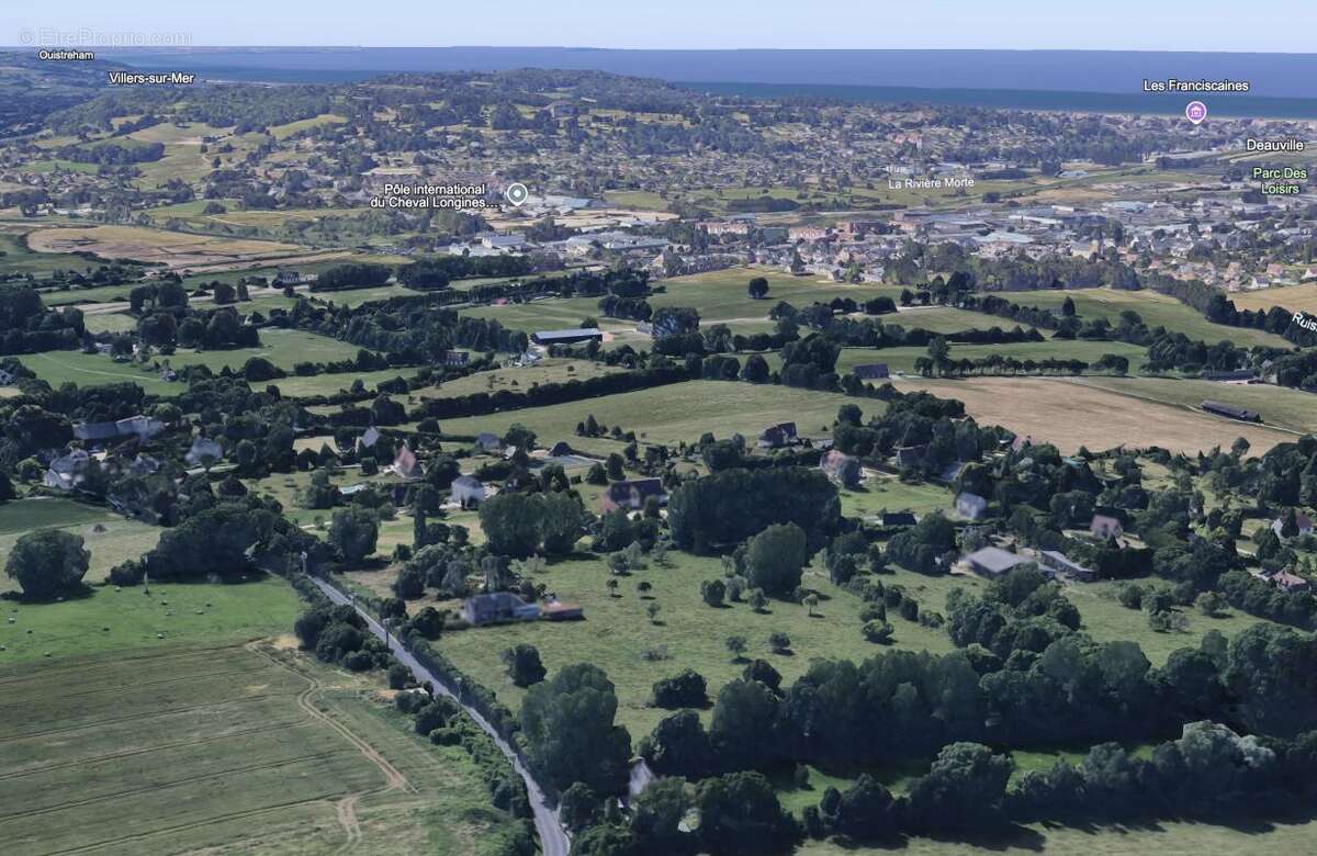 Terrain à TROUVILLE-SUR-MER