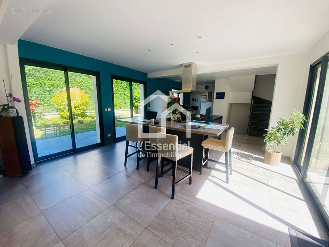 Maison à TRIEL-SUR-SEINE