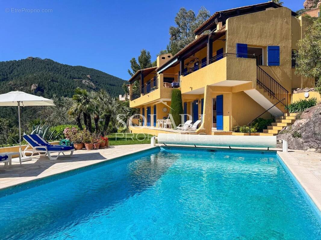 Maison à THEOULE-SUR-MER