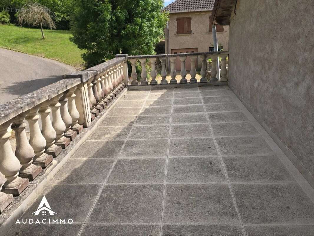 Maison à CHAMPEY-SUR-MOSELLE