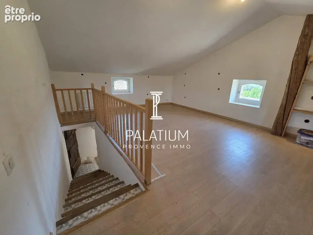 EXCLUSIVITE ! MÉNERBES (84) – Maison en pierre de 100 m² avec dépendances aménageables et plus de 3 hectares de vignes - photo 18