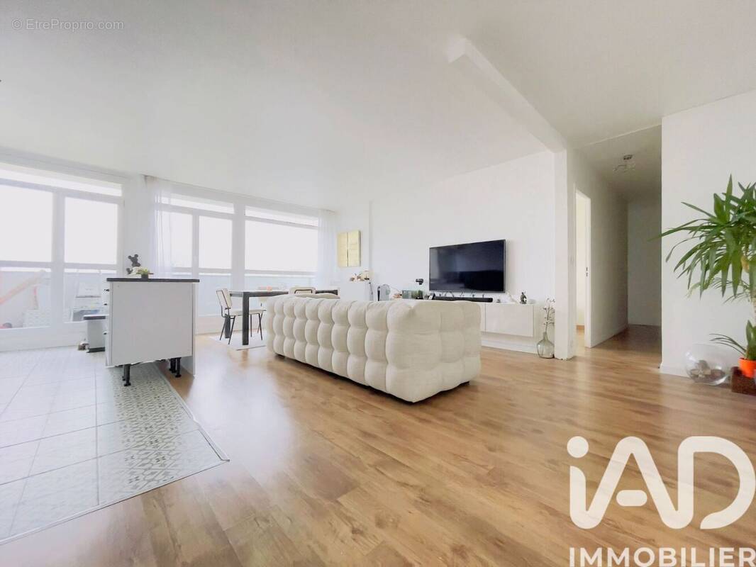 Photo 1 - Appartement à CHENNEVIERES-SUR-MARNE