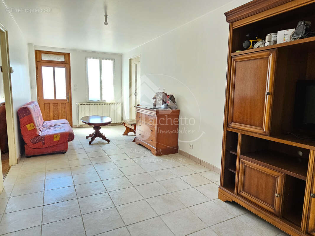 Maison à SAINT-LEON