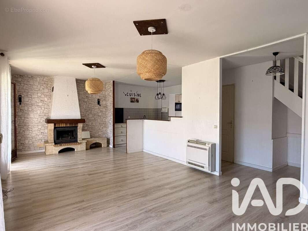 Photo 5 - Maison à ORAISON