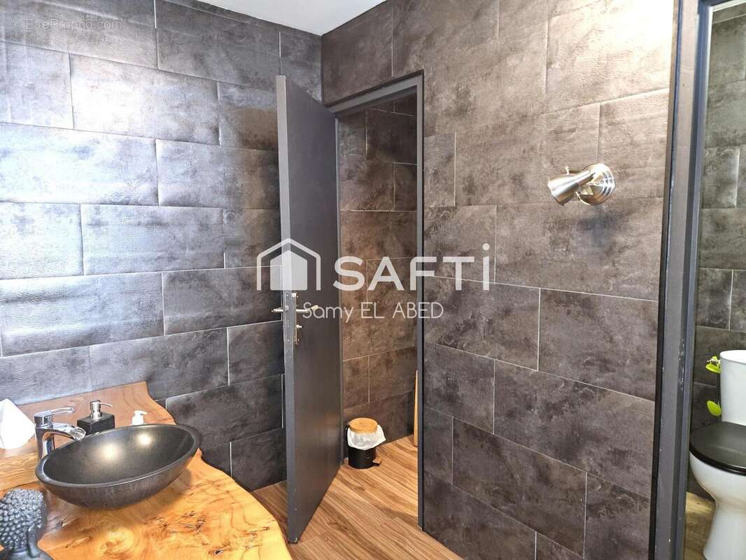 Commerce 510 m² à Saint-Lo  - photo 6