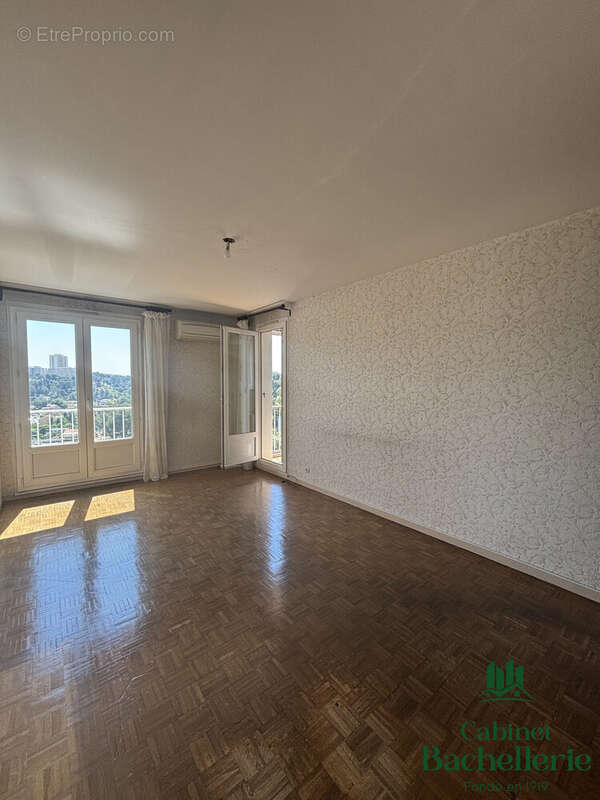 Appartement à MARSEILLE-13E