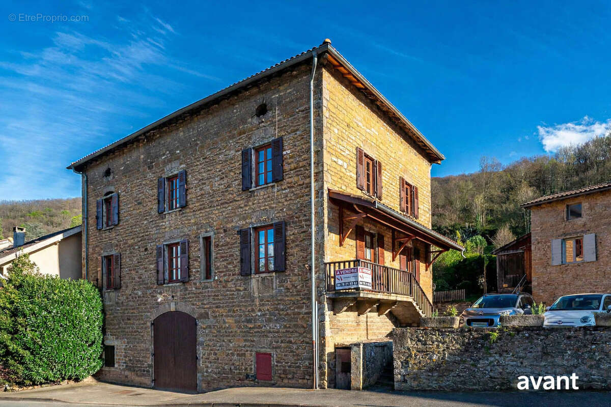 Appartement à POLEYMIEUX-AU-MONT-D'OR