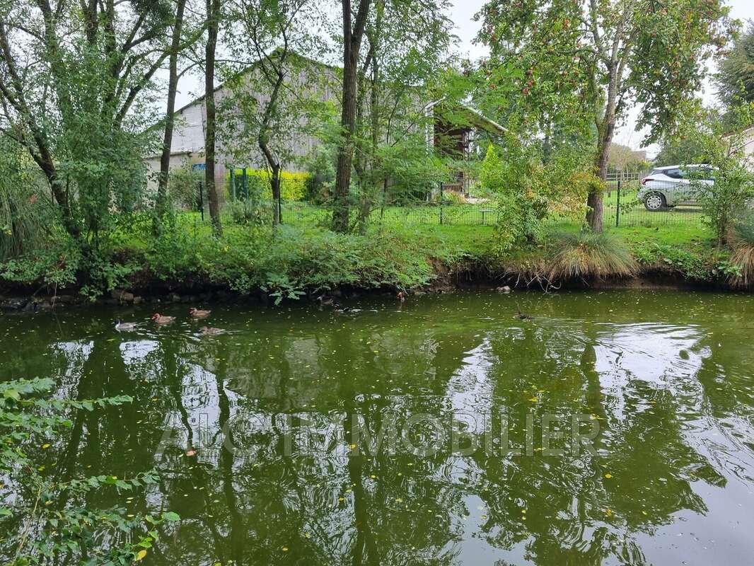 Maison à LE MELE-SUR-SARTHE
