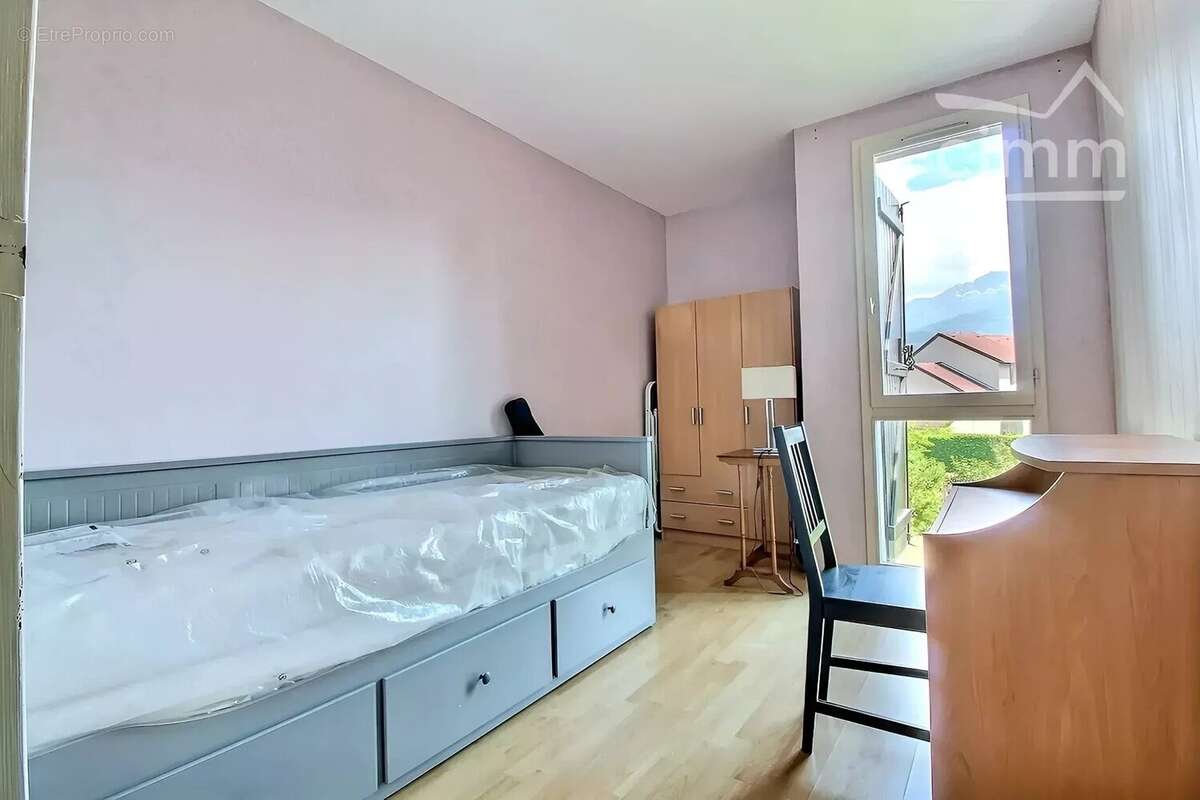 À vendre – Maison mitoyenne avec jardin à Crolles - photo 11