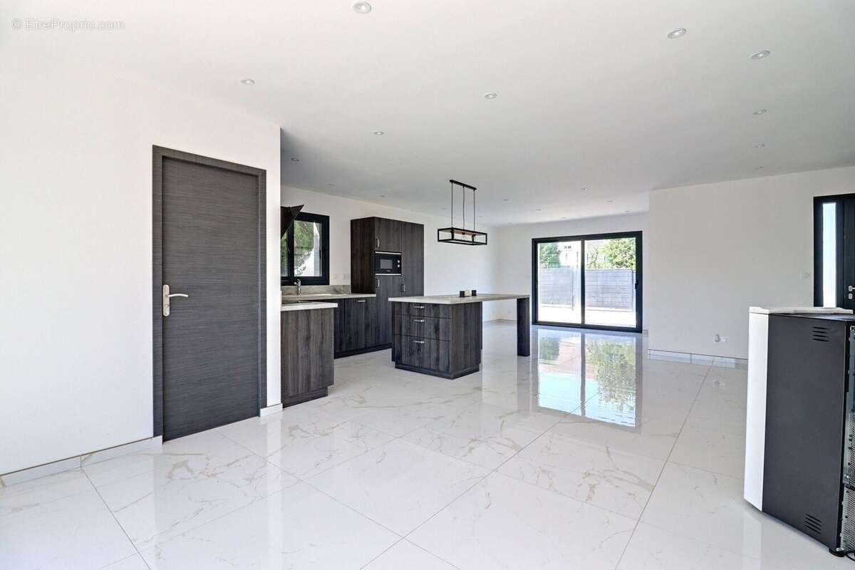 Maison 116 m² à Vineuil  - photo 4