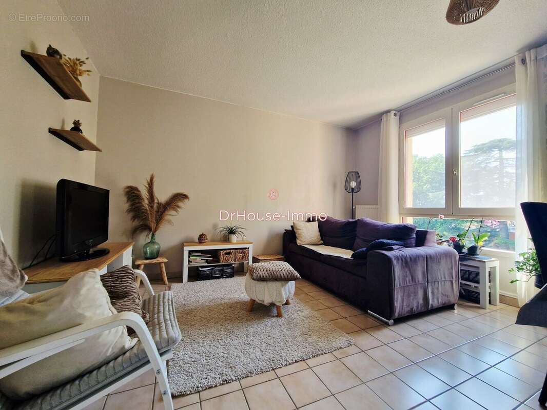 Appartement 74 m² à Romans-Sur-Isere  - photo 7