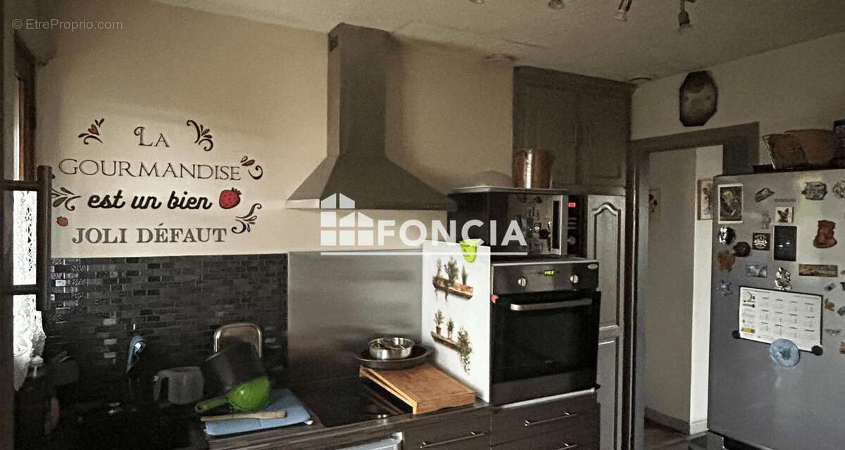 Maison à COURCELLES-SUR-SEINE