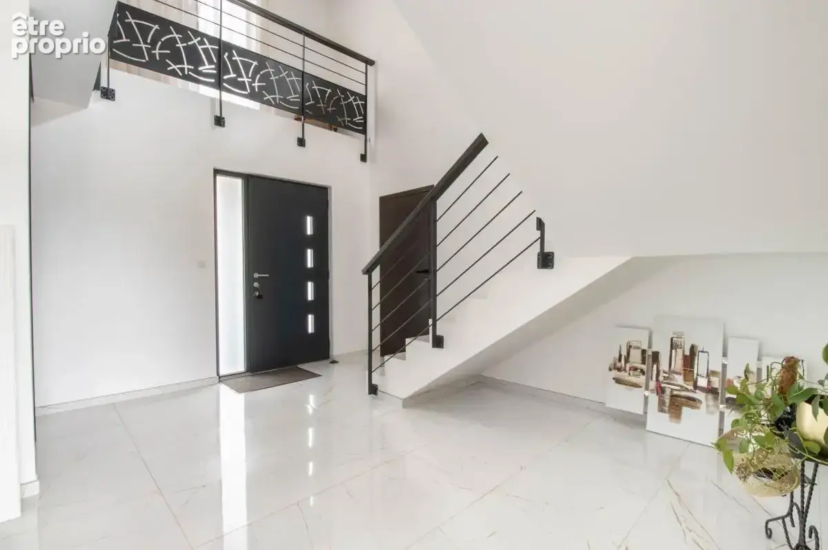 Maison Contemporaine 220 m² 5 Chambres - photo 3