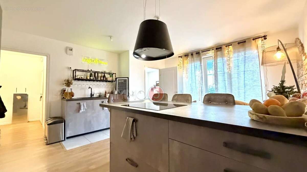 Appartement à VILLEMOMBLE