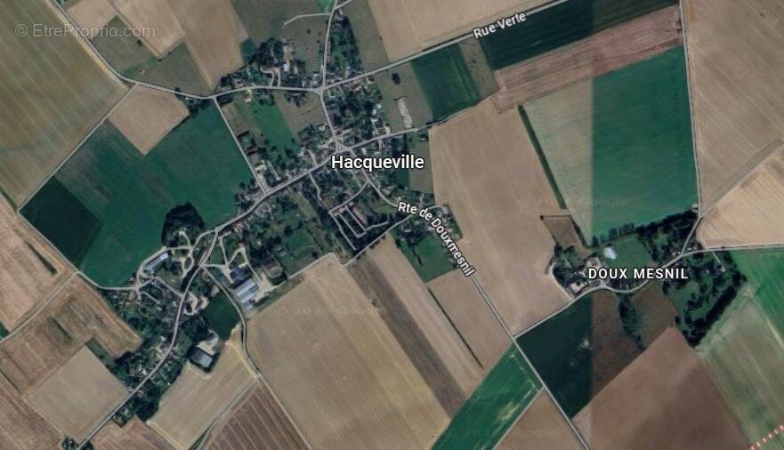 Terrain à HACQUEVILLE