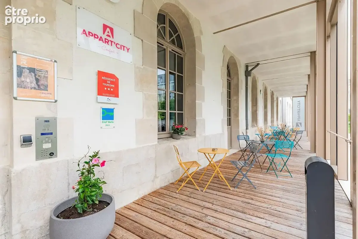 INVESTISSEMENT LOCATIF  Reims  Résidence de Tourisme et Affaire Appart'City Confort Reims Centre - 5,5% de rentabilité - photo 11