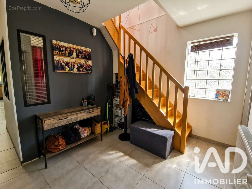 Maison 111 m² à Rosny-Sur-Seine  - photo 3