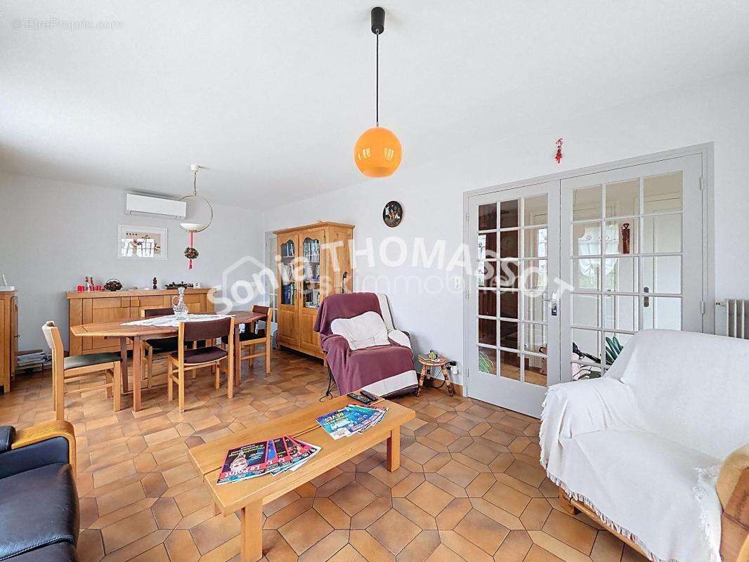 Maison à SAINT-USAGE