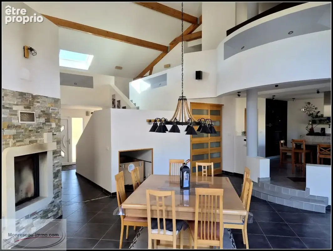 Maison unique dans la nature - 5 chambres - grand terrain - photo 3