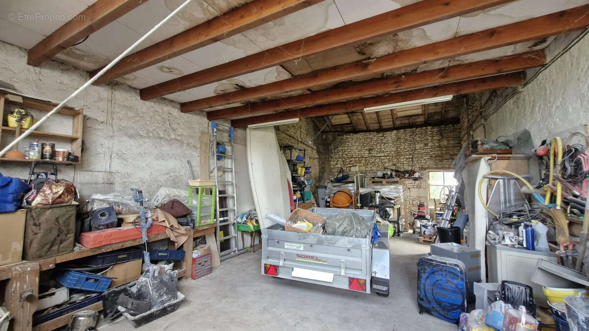 Maison à MORTAGNE-SUR-GIRONDE