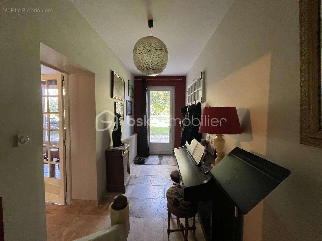 Belle Maison en Pierres - Grand Terrain Arboré - photo 10