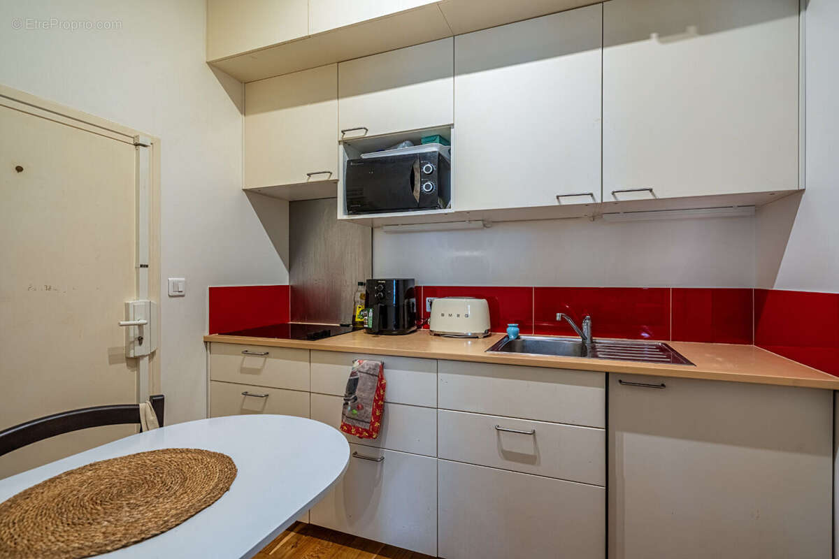 Appartement à PARIS-11E