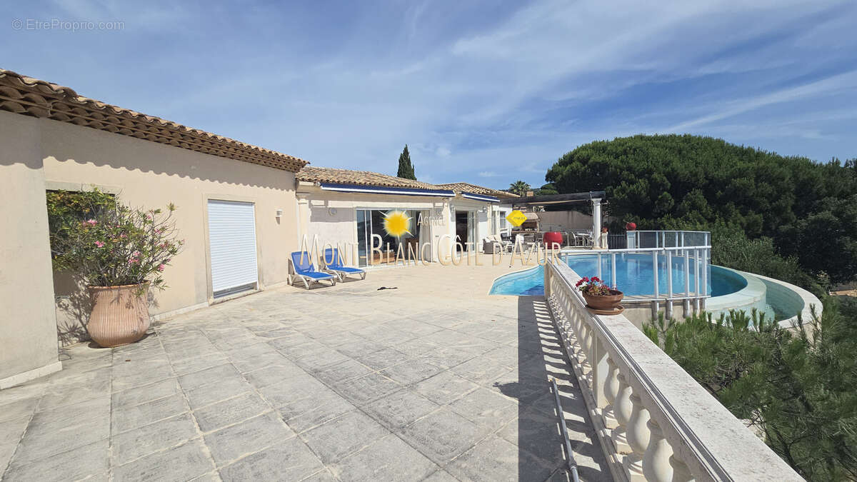 Villa vue mer paoramique 5 chambres grand terrain piscine calme - photo 32