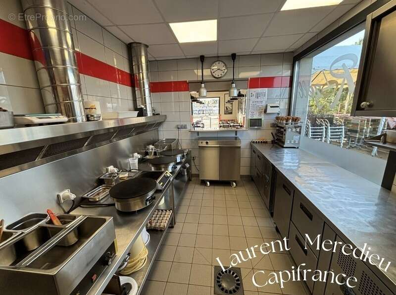 Commerce à CAVIGNAC