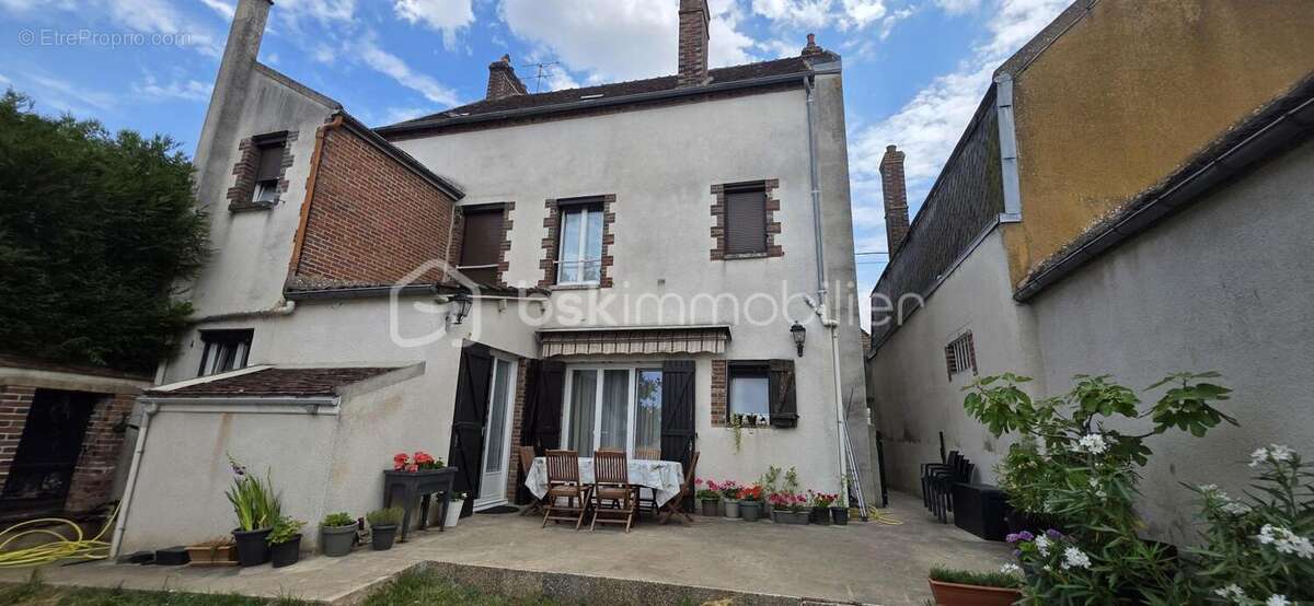 Maison à SENS