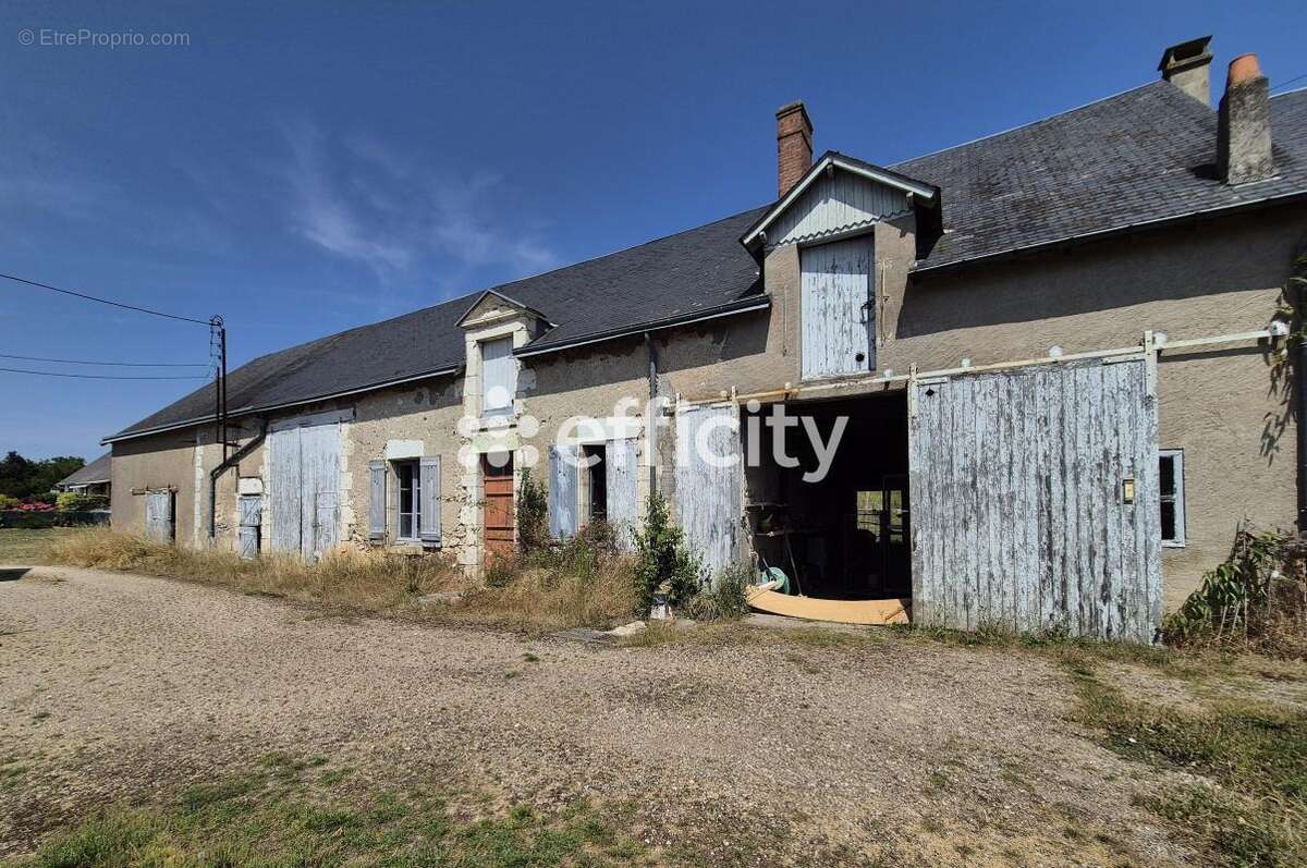 Maison à CHOUZY-SUR-CISSE