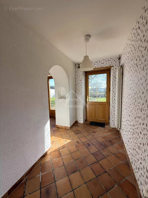 Maison à LOUROUX-DE-BEAUNE