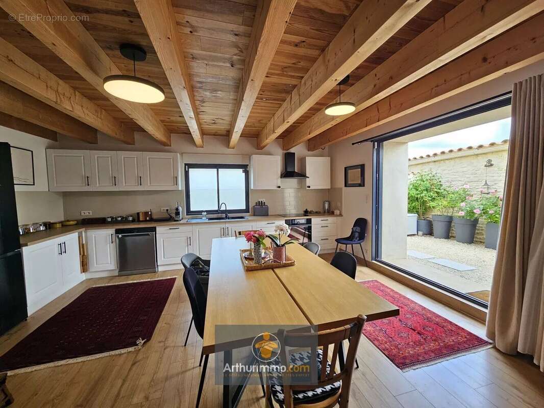 Maison à COURCON