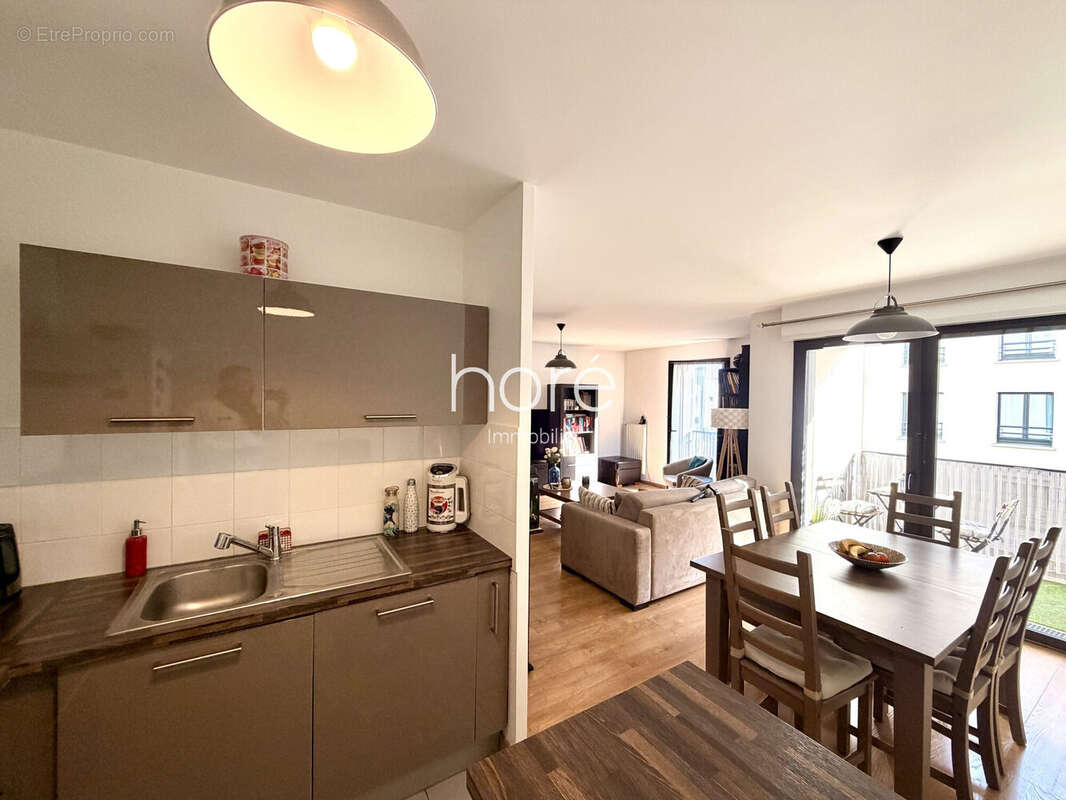 Appartement à COLOMBES