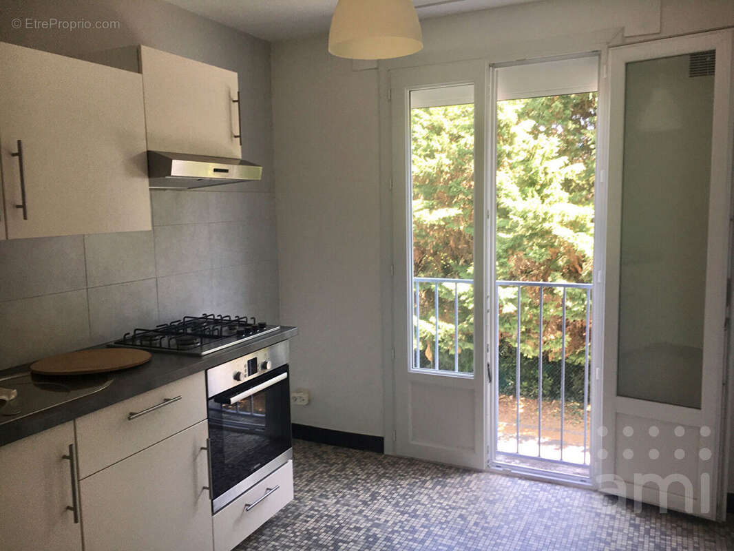 Appartement Niort 2 pièce(s) 54 m2 - photo 2