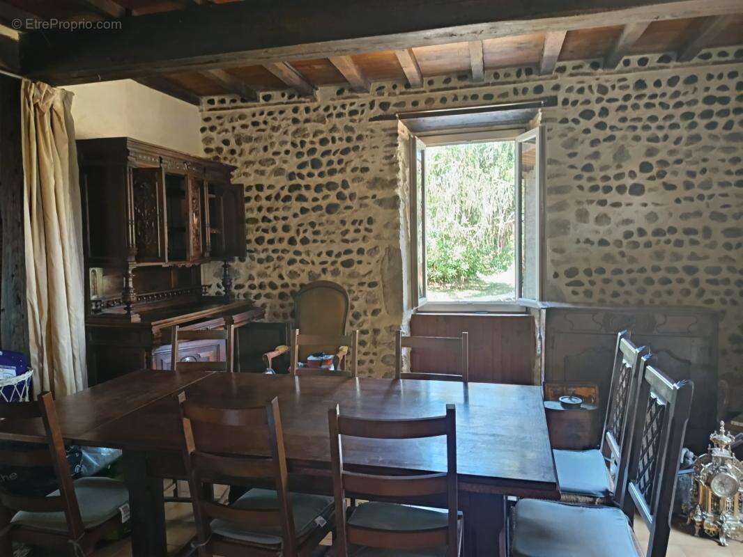 EXCLUSIVITÉ – Superbe Bâtisse Gasconne du XIXᵉ siècle (260 m²) – Parc de 4 500 m² - photo 7
