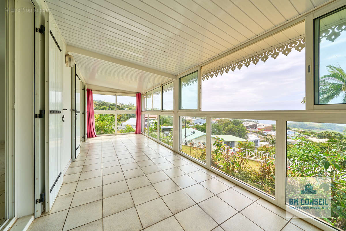 Maison à PETITE-ILE