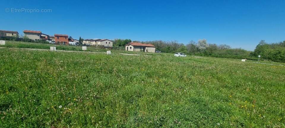 Terrain 466 m² à Fleurie  - photo 2