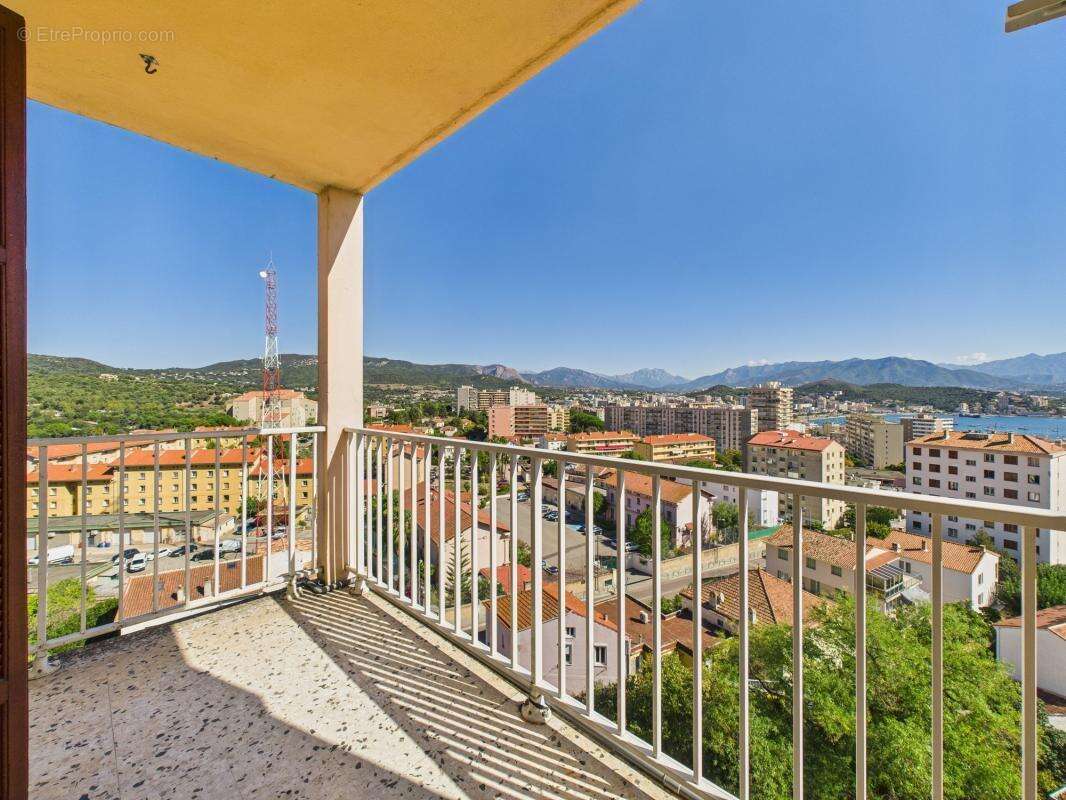 Appartement à AJACCIO