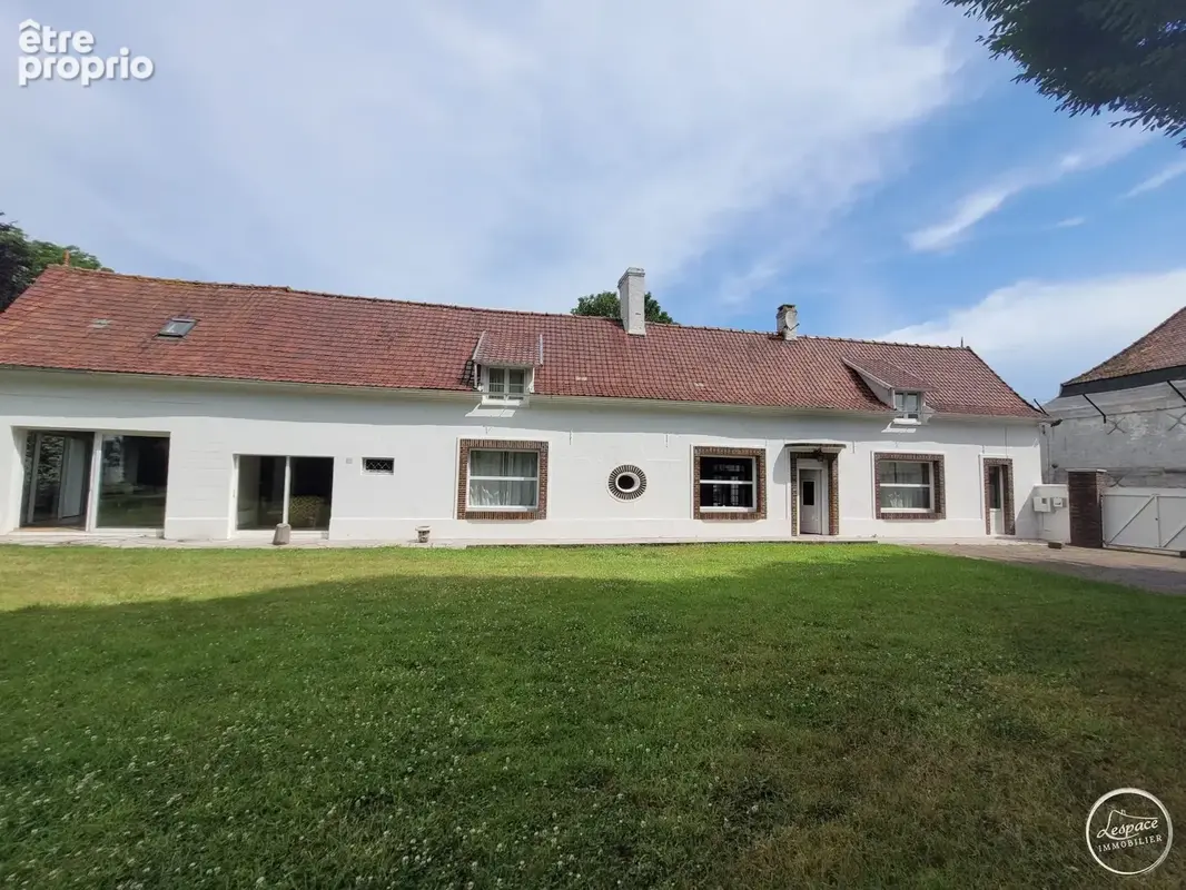Maison à TOURNEHEM-SUR-LA-HEM