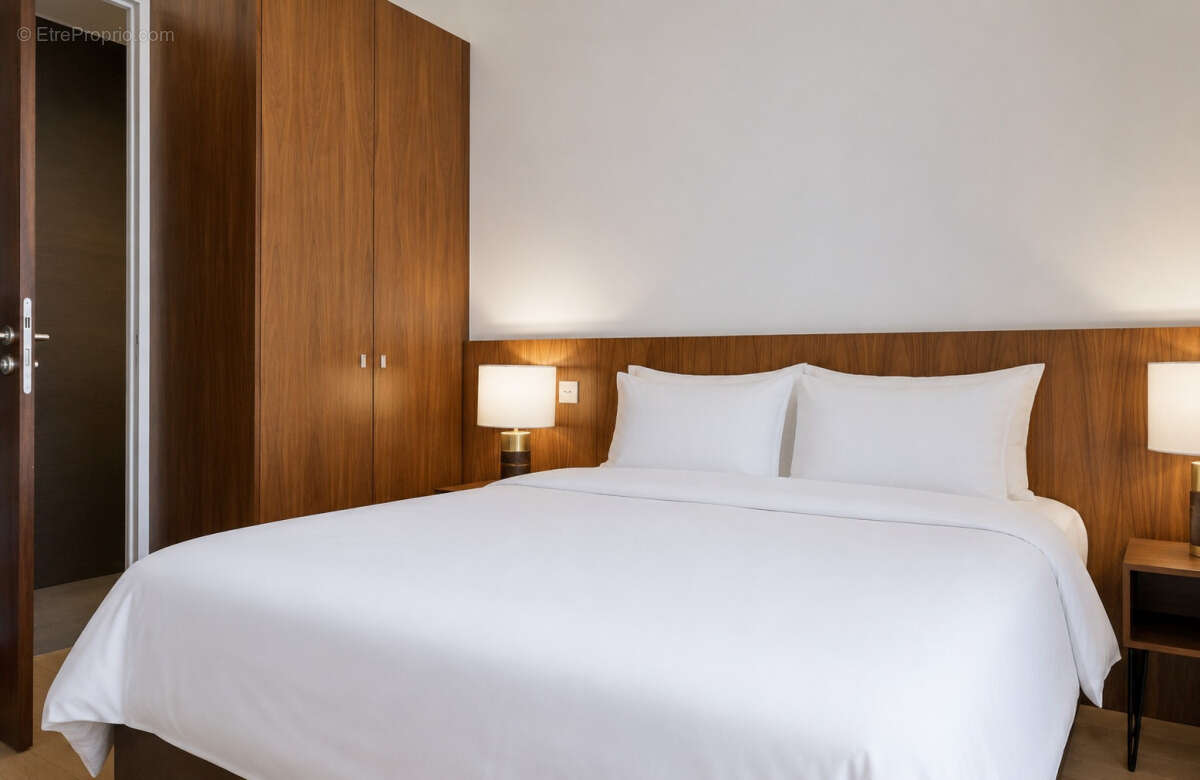 Appartement à PARIS-8E