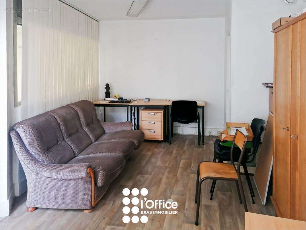 Local commercial Les Sables D Olonne 50 m2 - photo 2