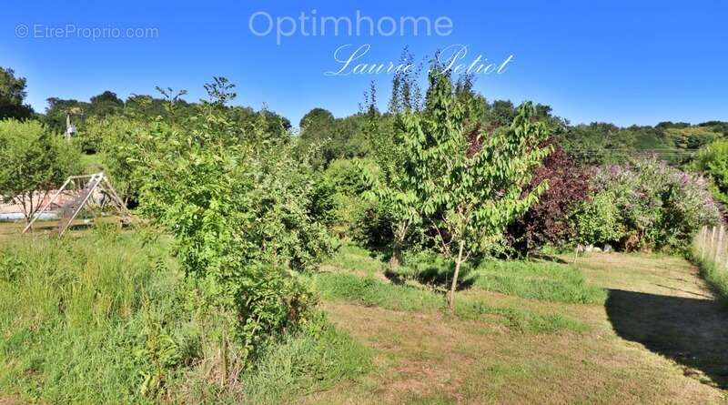 Maison à SAINT-THOMAS-DE-CONAC