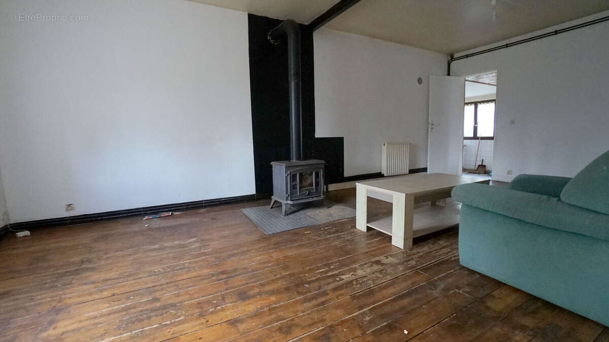 Maison à MEZY-SUR-SEINE