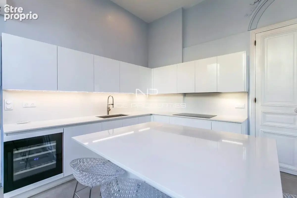 Majestueux 6 pièces  vue mer de 288 m² habitables dans une Hôtel Particulier du Mont Boron - photo 17