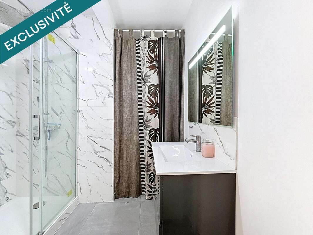 Photo 7 - Appartement à VILLEURBANNE