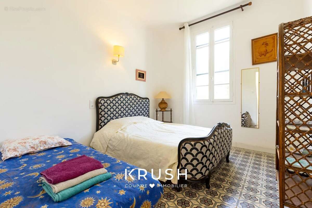 Appartement à SAINT-CYR-SUR-MER